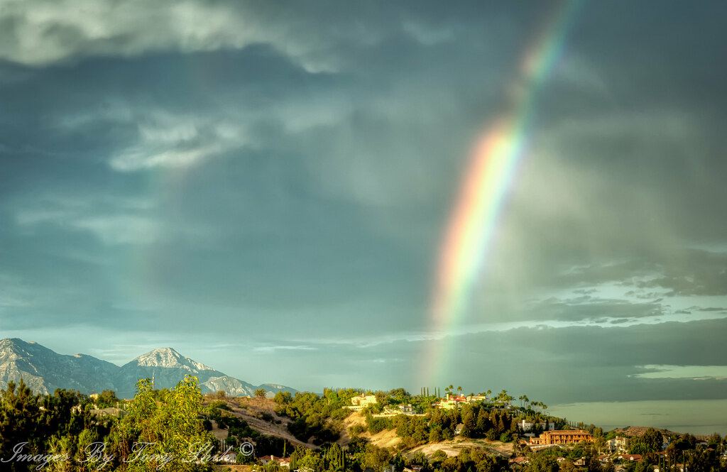 Arcobaleno sbiadito come saetta divina