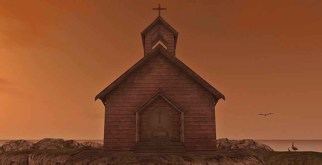 Piccola chiesa al tramonto