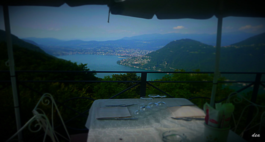 Una cena romantica affacciati sul lago di Lugano