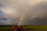 Immagine arcobaleno Arcobaleno che sembra uscire da trattore