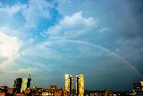 Immagine celeste Arcobaleno in cielo celeste rasserenato