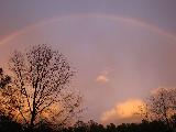 Immagine arcobaleno Arcobaleno in cielo tendente ad arancione