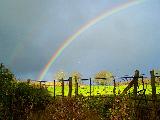 Immagine arcobaleno Arcobaleno luminoso con dietro piccolo doppione