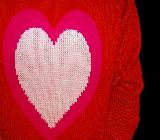 Immagine doppio Doppio cuore stampato su maglietta rossa