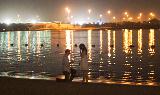 Immagine luci Proposta di matrimonio romantica in spiaggia tra mille luci