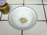 Immagine triste Toast in parte mangiato con faccina triste