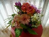 Immagine vaso Vaso di fiori che contiene anche rose